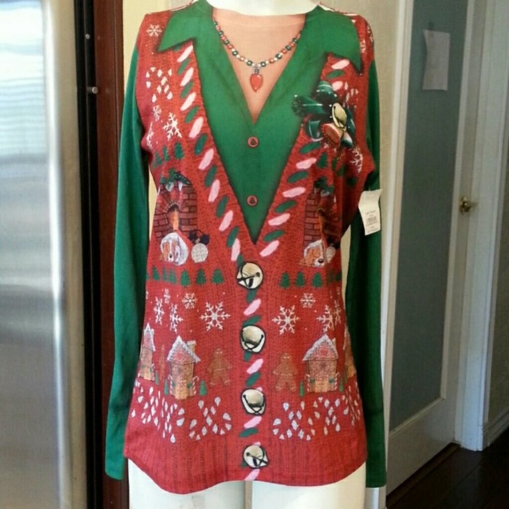 Faux Real womens christmas tee